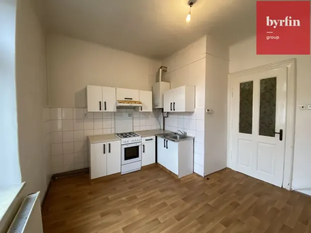 Pronájem bytu 2+1, Opava, Horovo náměstí, 79 m2