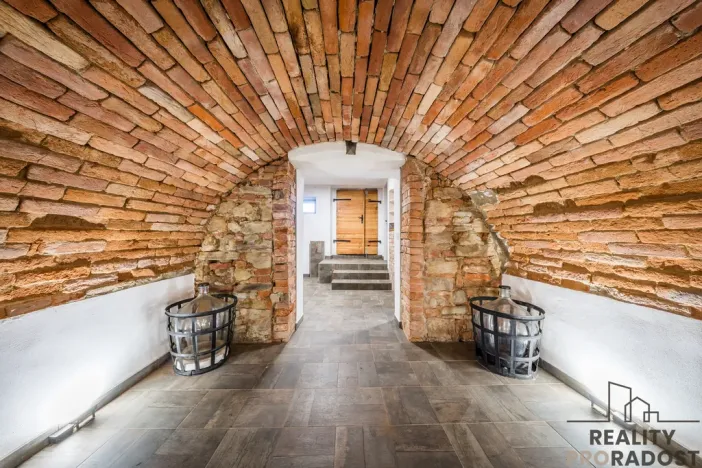 Prodej vinného sklepa, Domanín, 150 m2