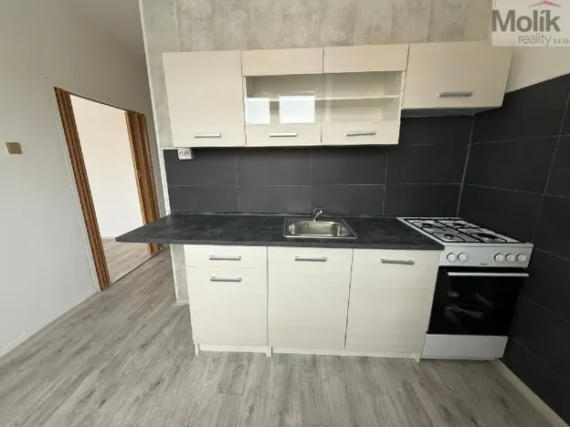 Pronájem bytu 2+1, Most, Jaroslava Vrchlického, 56 m2