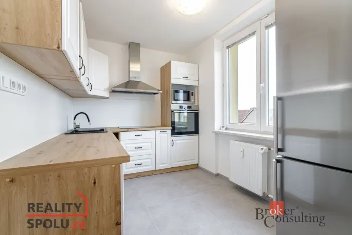 Pronájem bytu 2+1, Opava, Hany Kvapilové, 57 m2