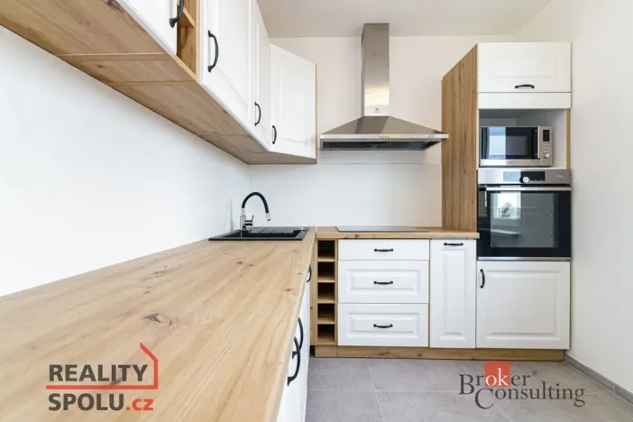 Pronájem bytu 2+1, Opava, Hany Kvapilové, 57 m2