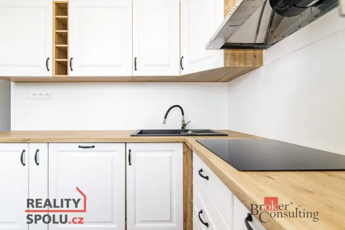 Pronájem bytu 2+1, Opava, Hany Kvapilové, 57 m2