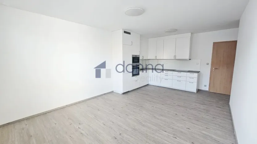 Pronájem bytu 2+kk, Praha, Stočesova, 57 m2