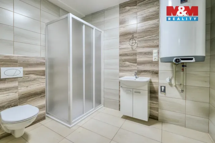 Pronájem kanceláře, Dobřany, Alšova, 61 m2