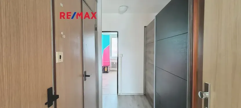 Pronájem bytu 2+kk, Praha - Střížkov, Roudnická, 43 m2