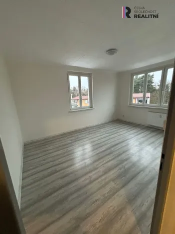 Prodej bytu 3+1, Bukovany, 67 m2