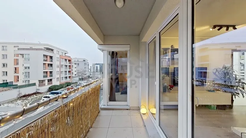 Prodej bytu 2+kk, Praha, Toufarova, 53 m2