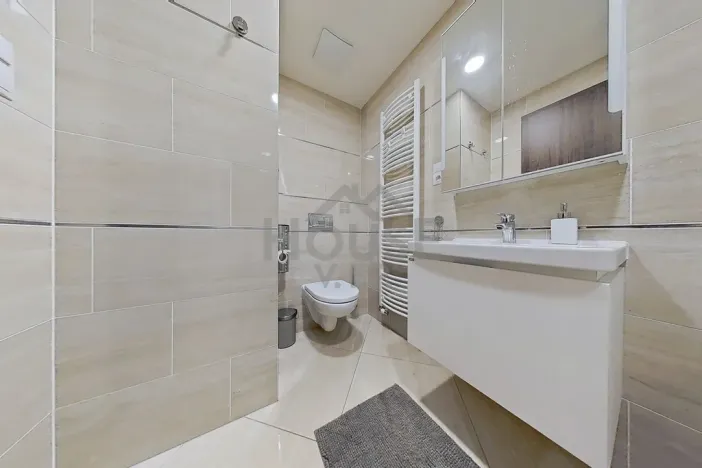 Prodej bytu 2+kk, Praha, Toufarova, 53 m2