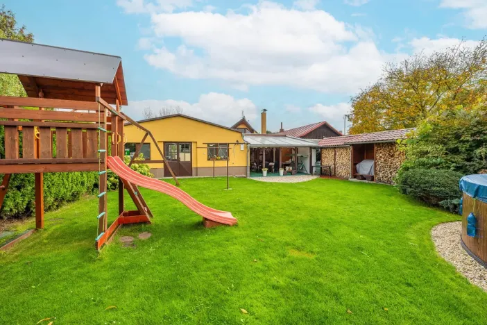 Prodej rodinného domu, Hradištko, 241 m2