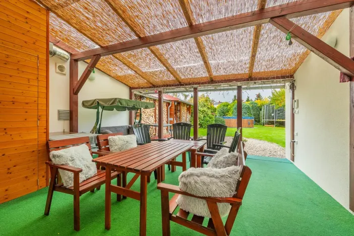 Prodej rodinného domu, Hradištko, 241 m2