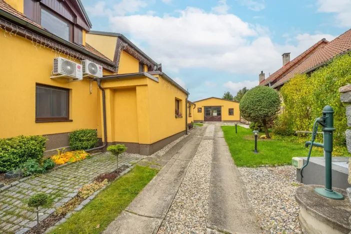 Prodej rodinného domu, Hradištko, 241 m2