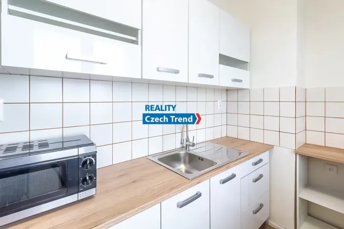 Pronájem bytu 3+1, Skrbeň, Hlavní, 70 m2