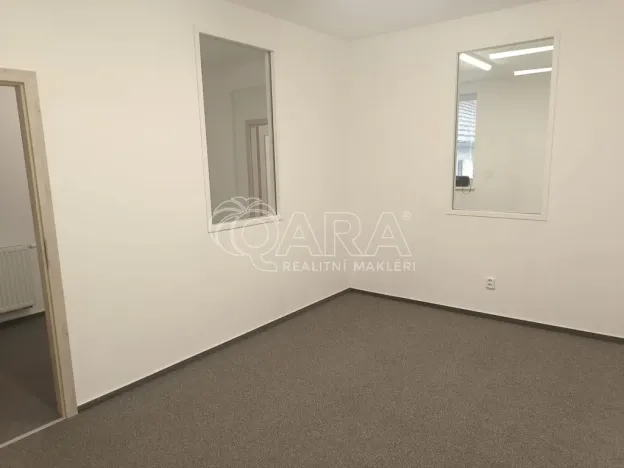 Pronájem kanceláře, Bystřice, Syllabova, 103 m2