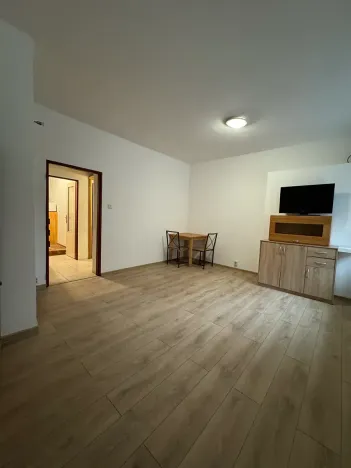 Pronájem bytu 1+kk, Kynšperk nad Ohří, Sokolovská, 27 m2