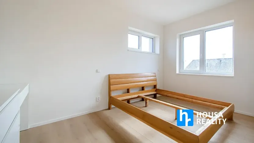 Pronájem rodinného domu, Praha - Křeslice, Ke stráni, 190 m2