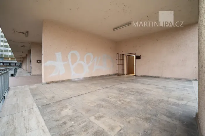 Prodej obchodního prostoru, Praha - Vršovice, Kazašská, 32 m2