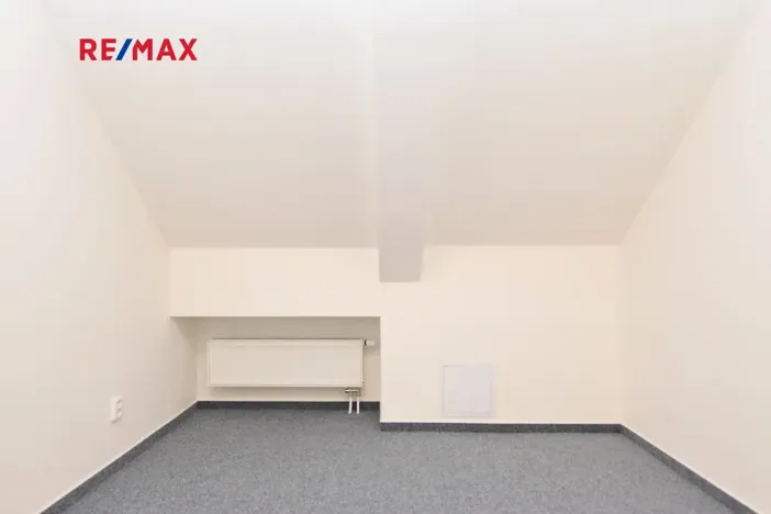 Pronájem kanceláře, Nymburk, Náměstí Přemyslovců, 10 m2