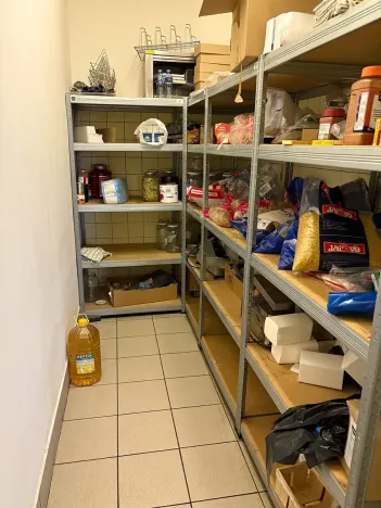 Pronájem restaurace, Praha - Uhříněves, Přátelství, 300 m2