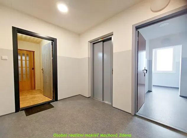 Pronájem bytu 2+kk, Praha - Háje, 51 m2