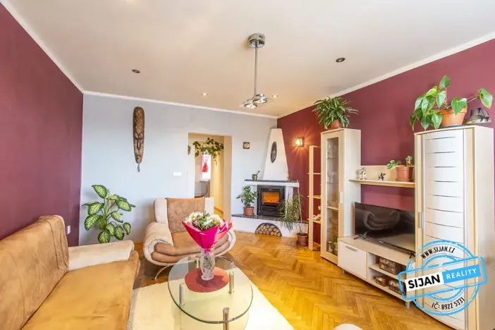 Prodej bytu 3+1, Krnov, Maxima Gorkého, 64 m2