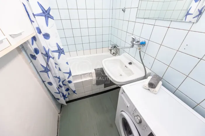 Pronájem bytu 2+kk, Praha - Kobylisy, Kaňkovského, 43 m2