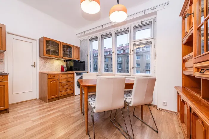 Pronájem bytu 2+1, Praha - Vokovice, Kladenská, 80 m2