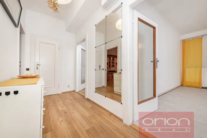 Pronájem bytu 2+1, Praha - Vokovice, Kladenská, 80 m2