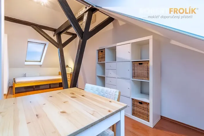 Pronájem bytu 1+kk, Praha - Ruzyně, Sobínská, 36 m2