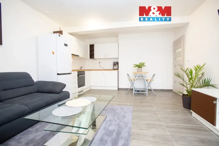 Prodej bytu 2+kk, Dešná, 52 m2