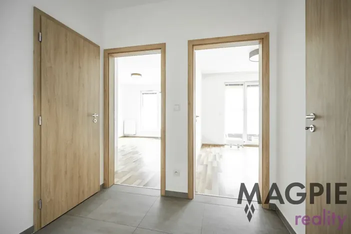 Prodej bytu 2+kk, Praha - Uhříněves, Oty Bubeníčka, 45 m2