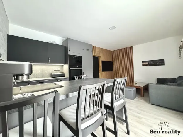 Prodej bytu 2+kk, Milovice, Armádní, 48 m2