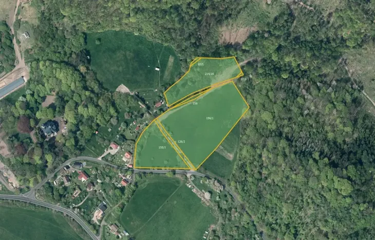 Prodej pole, Děčín, 39682 m2
