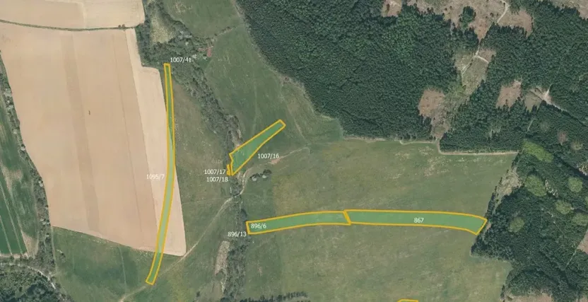 Prodej pole, Mlýny, 19394 m2