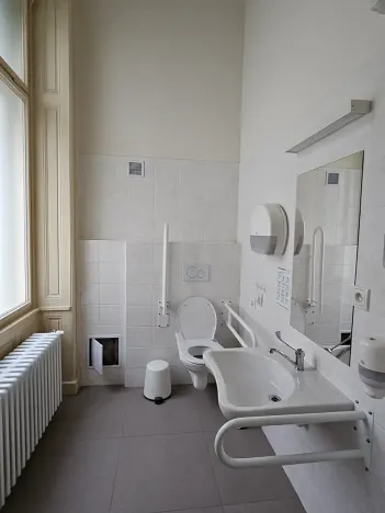 Pronájem kanceláře, Brno, Zámečnická, 412 m2