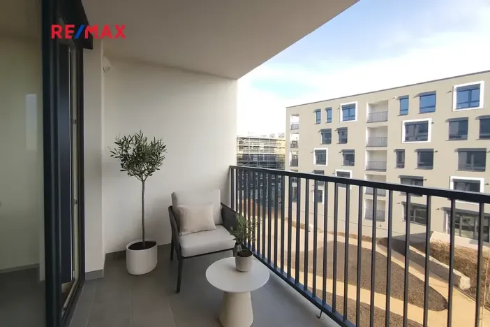 Pronájem bytu 2+kk, Praha - Ruzyně, Stočesova, 50 m2