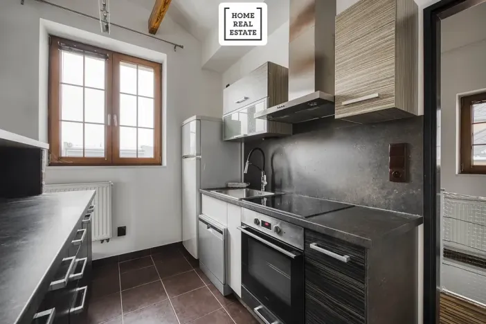 Pronájem ubytování, Praha - Dolní Měcholupy, U svornosti, 117 m2