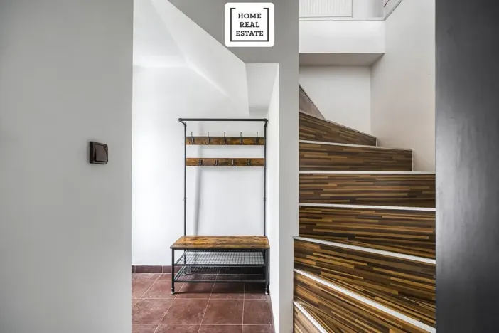 Pronájem apartmánu, Praha - Dolní Měcholupy, U svornosti, 117 m2