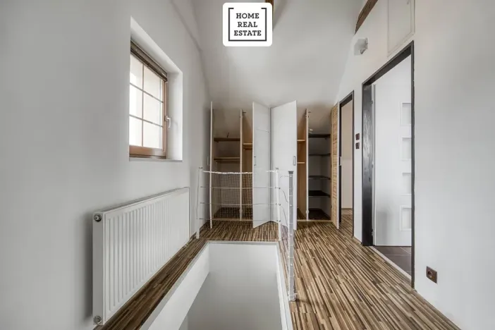 Pronájem apartmánu, Praha - Dolní Měcholupy, U svornosti, 117 m2