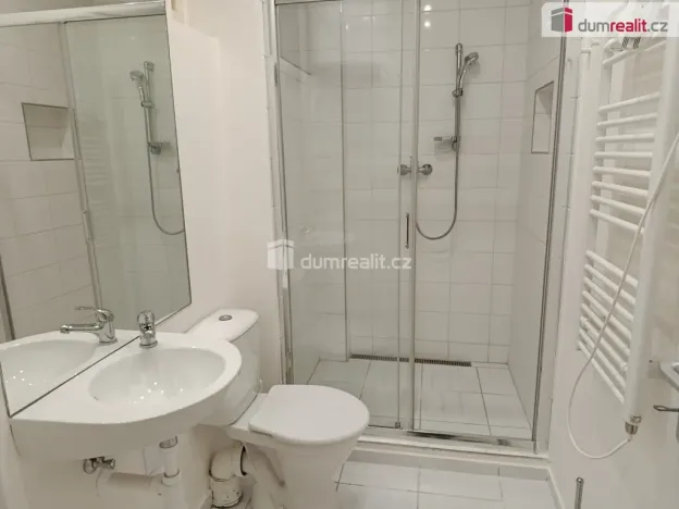 Pronájem bytu 1+kk, Praha - Strašnice, Za poštou, 32 m2