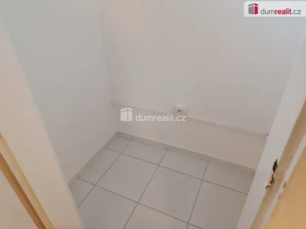 Pronájem bytu 1+kk, Praha - Strašnice, Za poštou, 32 m2