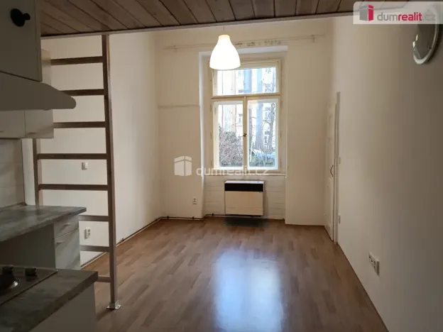 Pronájem bytu 1+kk, Praha - Vršovice, Na spojce, 22 m2