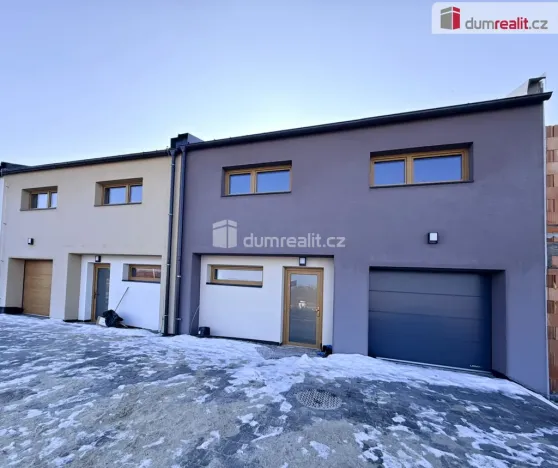 Pronájem rodinného domu, Huštěnovice, 136 m2