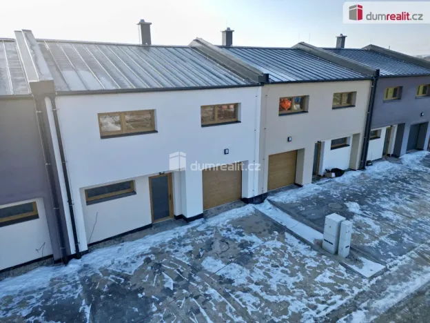 Pronájem rodinného domu, Huštěnovice, 136 m2