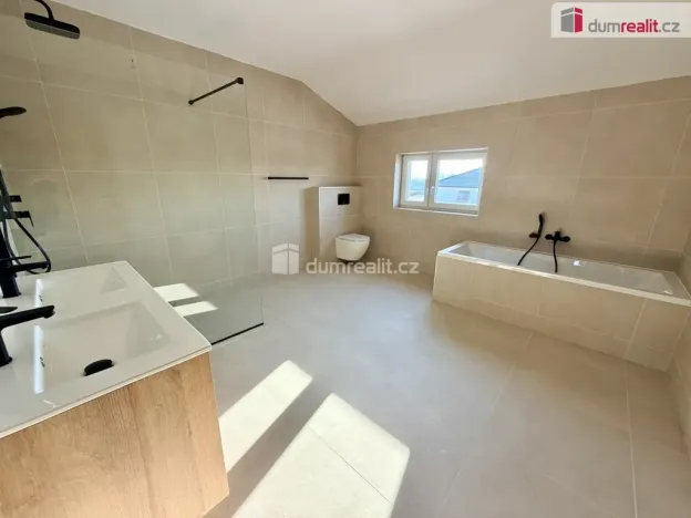 Pronájem rodinného domu, Huštěnovice, 136 m2