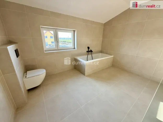 Pronájem rodinného domu, Huštěnovice, 136 m2