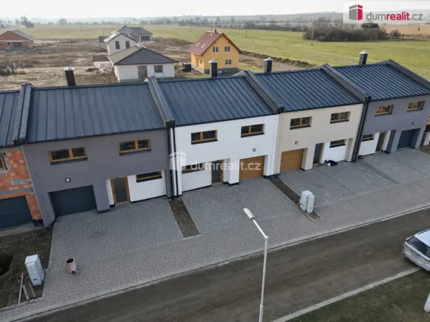 Pronájem rodinného domu, Huštěnovice, 136 m2