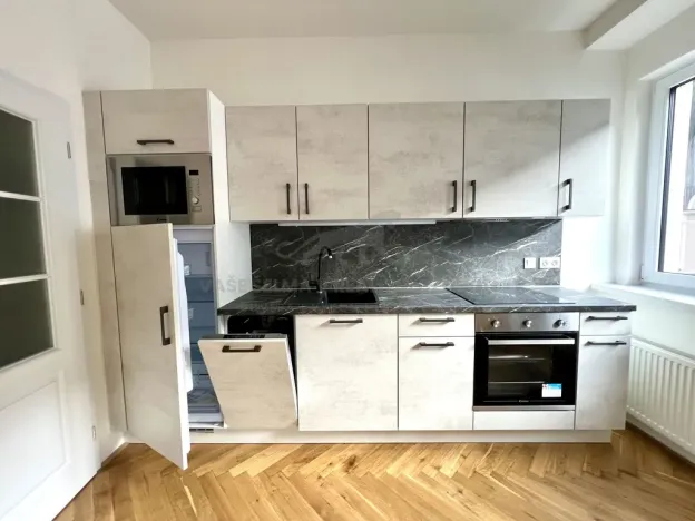 Pronájem bytu 1+kk, Jáchymov, třída Dukelských hrdinů, 30 m2