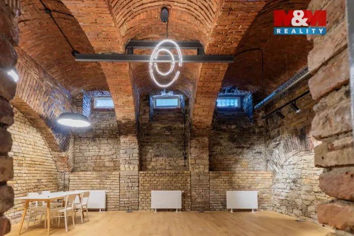 Prodej komerční nemovitosti, Kroměříž, Tovačovského, 43 m2