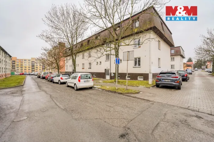 Pronájem bytu 1+kk, Přeštice, Slovenská, 29 m2