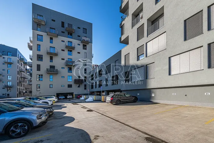 Prodej bytu 2+kk, Liberec - Liberec III-Jeřáb, U Nisy, 63 m2